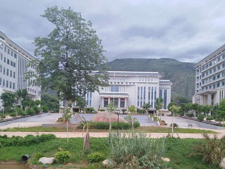 学校报告厅